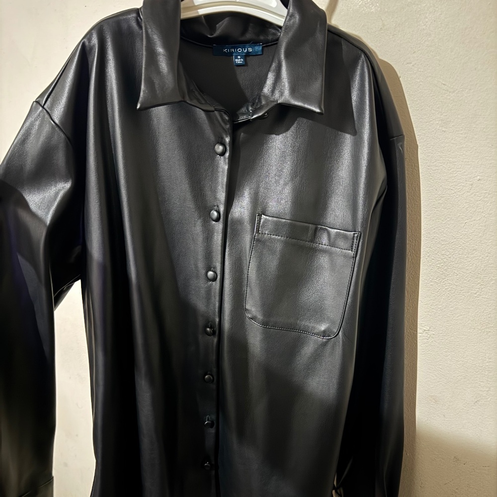 Leather fitted jacket